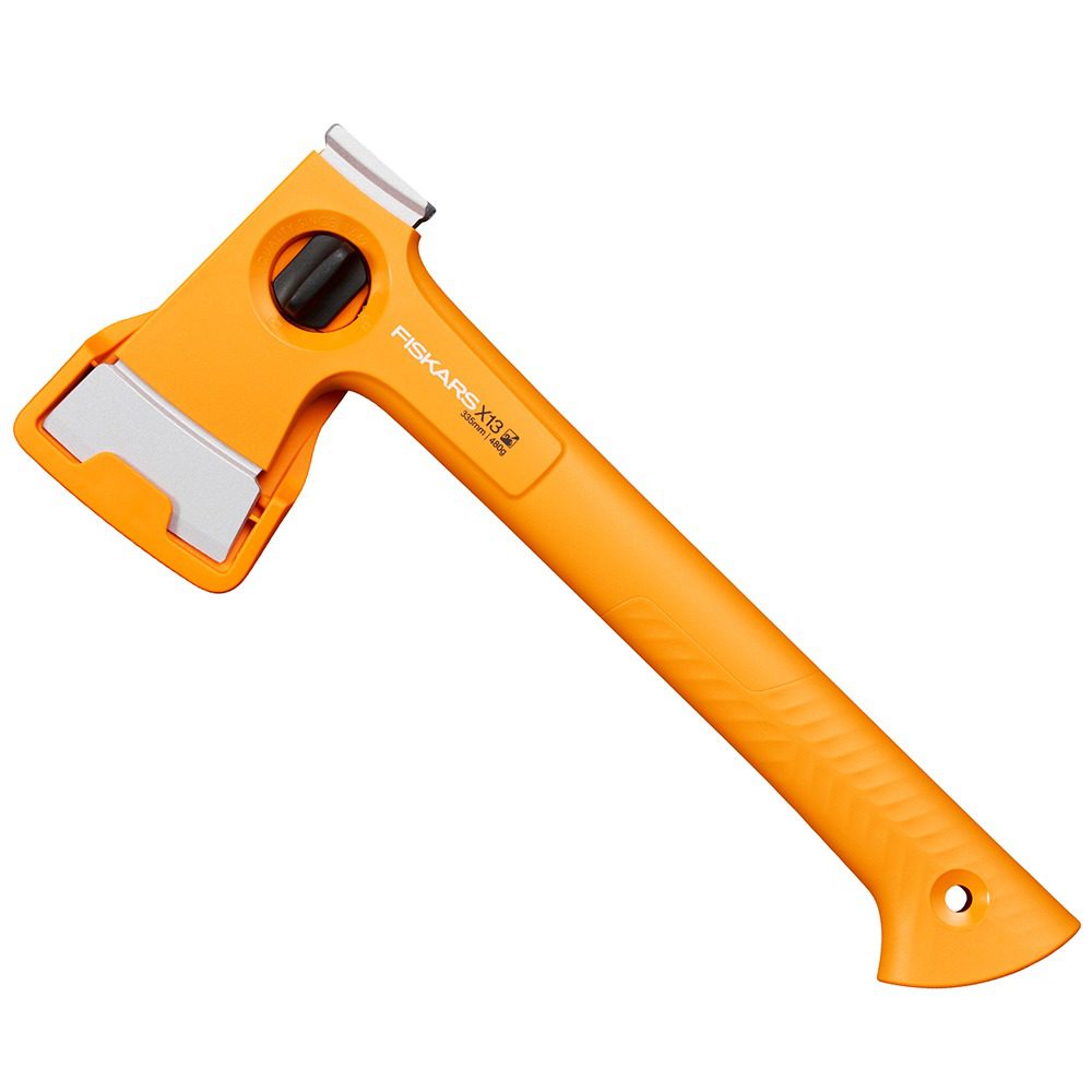 fiskars-x13-ultralichte-campingbijl-2 fiskars x13 ultralichte campingbijl 2